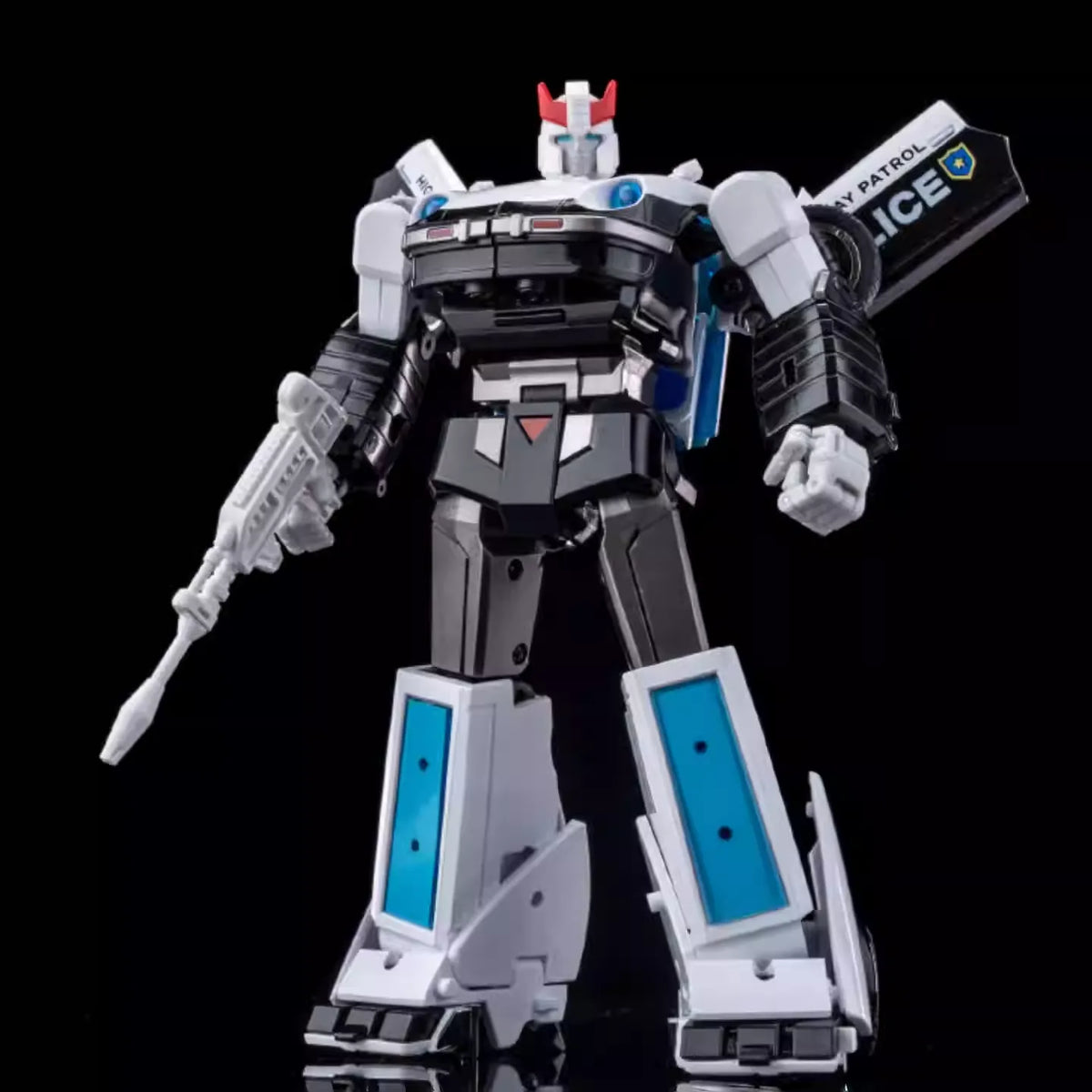 DX9 Toys D18 Prowl