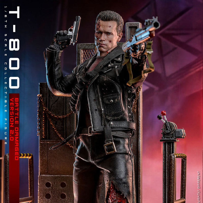 Hot Toys 1/6 DX46 T-800 Terminator Genisys Arnold Battle Damaged 2.0 Edition