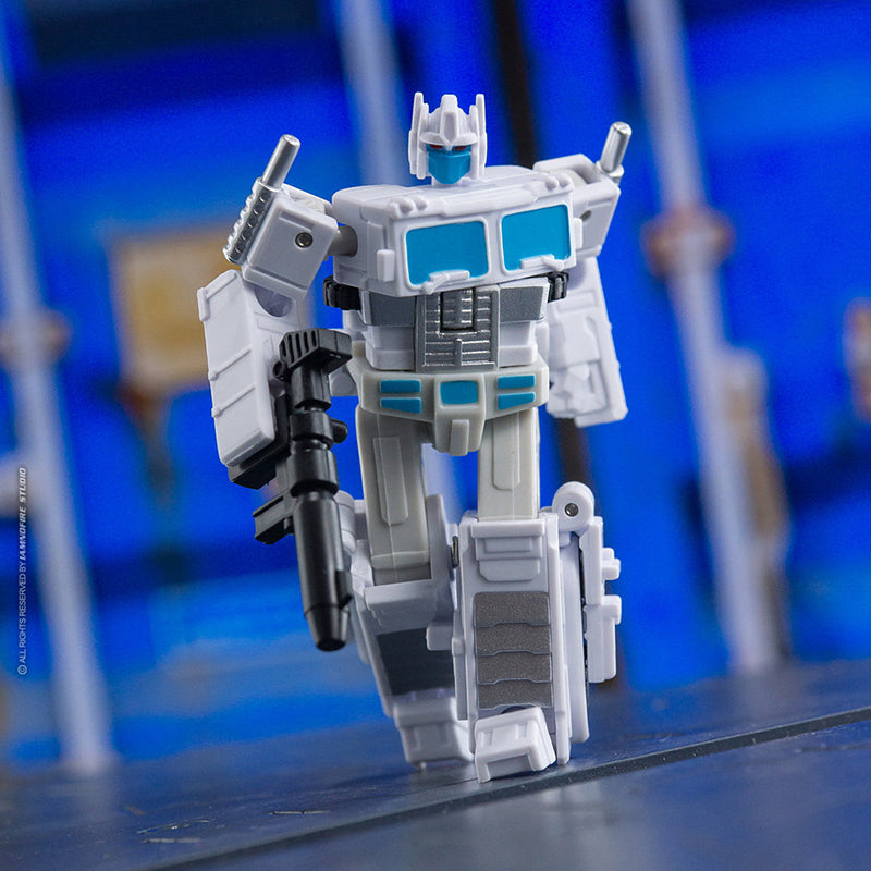 Dr.Wu DW-E04W Prime Commander Ultra Magnus w/ Trailer
