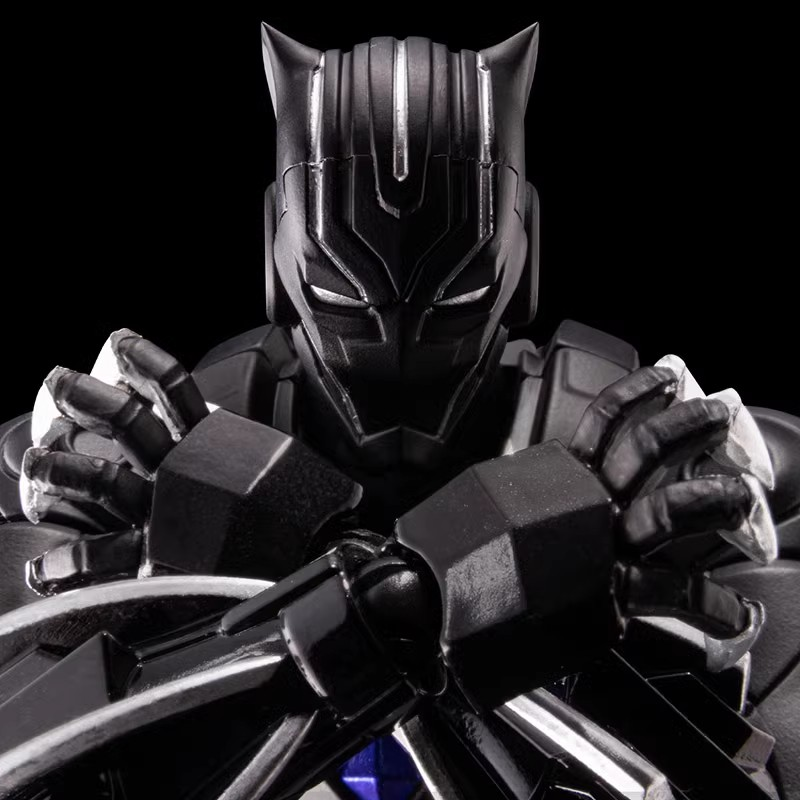 Sentinel Toys Fighting Armor Reedición de Black Panther