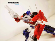APC Toys APC-001 Attack Prime TFP Optimus Prime versión transparente con ruedas negras