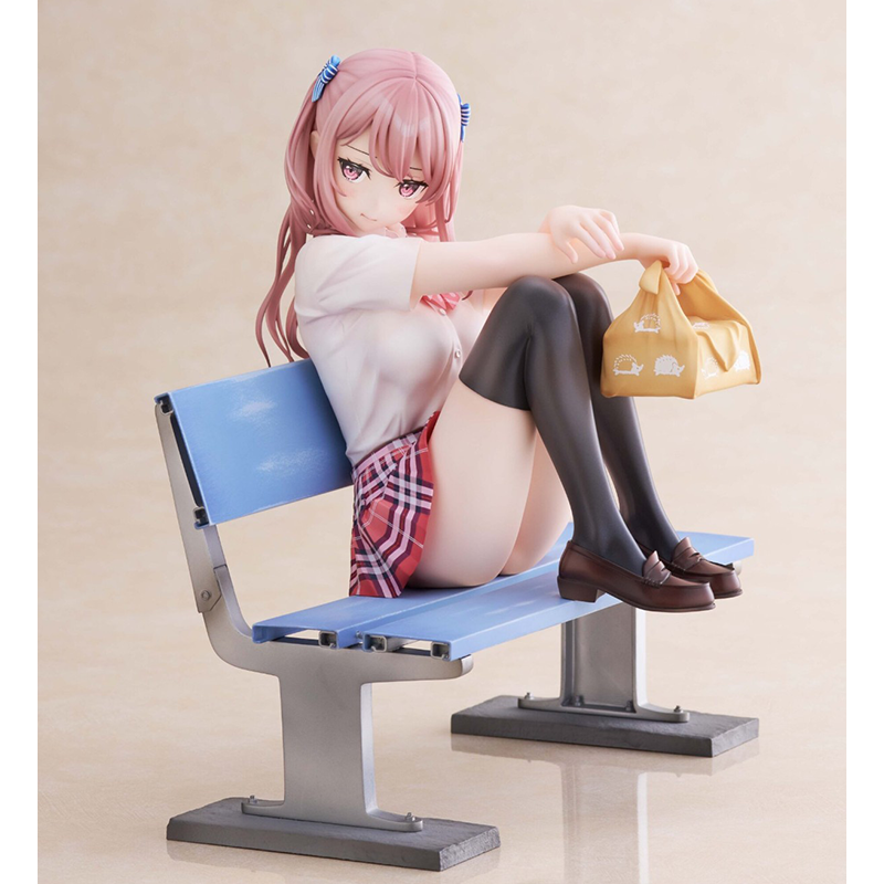 Golden Head More Check! Kurumi 1/6 Scale Figure