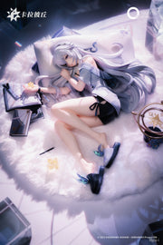 Figura de Strinova XingHui (versión Midsummer Starry Night) a escala 1/7 de Reverse Studio