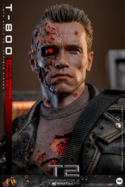 Hot Toys 1/6 DX46 T-800 Terminator Genisys Arnold Battle Damaged 2.0 Edition