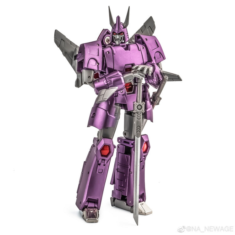 NewAge H43W Toshiro Cyclonus IDW Version