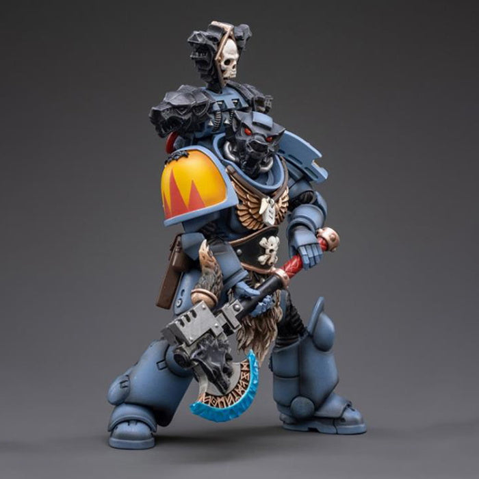 Joy Toy Warhammer 40K Space Wolves Brother Olaf Figur im Maßstab 1/18 