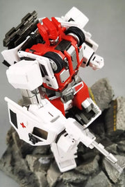 [Pre-Order] Generation Toy Guardian GT-08C Bulance Defensor First Aid