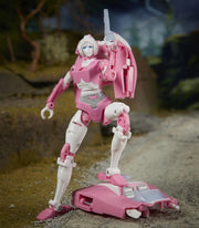 Hasbro Transformers War For Cybertron Kingdom Deluxe Arcee